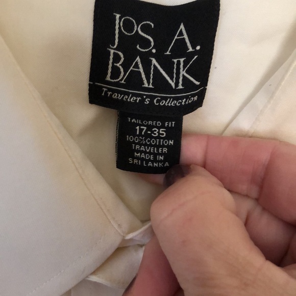 🌸2/$29 Beautiful cream men’s dress shirt - Picture 2 of 3